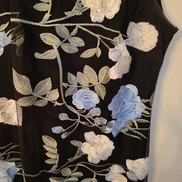 Calvin Klein Embroidered Black Floral Dress Size 4 - Picture 5 of 10